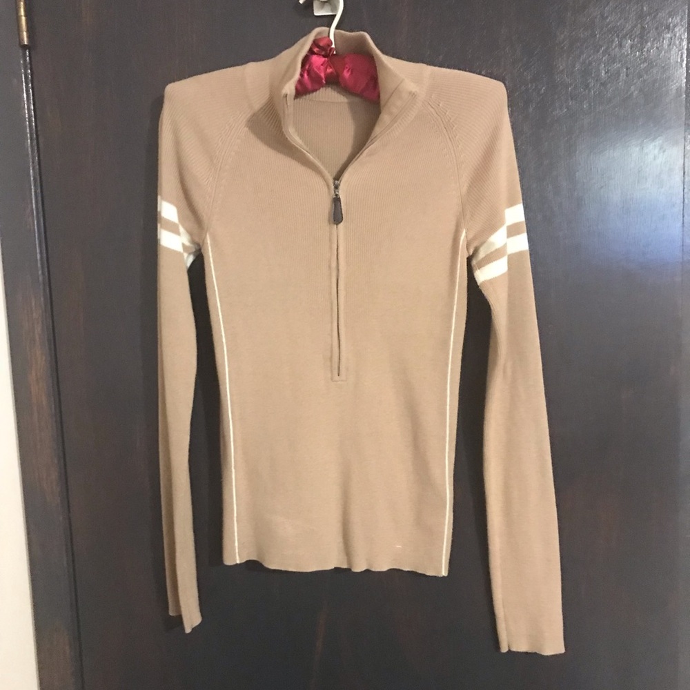Ladies Beige Sweater Size Medium